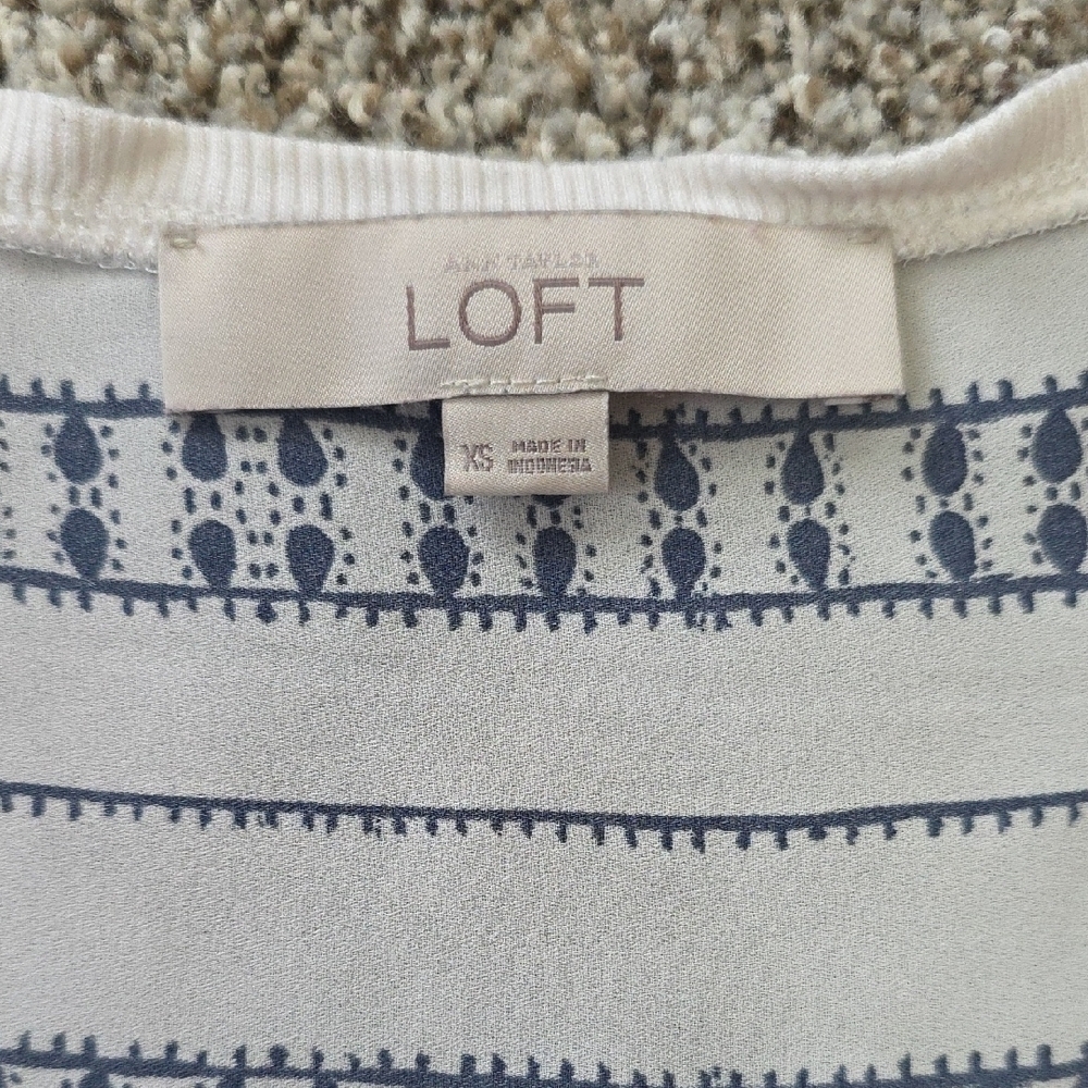 LOFT Women's Navy and White Patterned Tank Top - Picture 2 of 7
